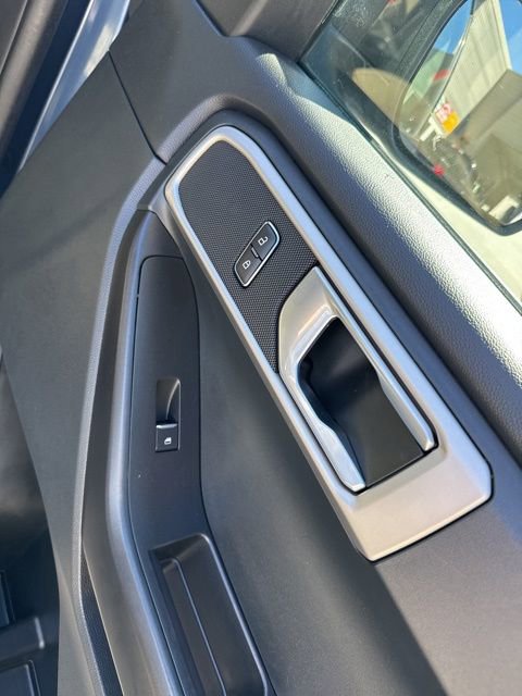 Used 2020 Ford Explorer 4WD w/ Class III Trailer Tow Package image 22