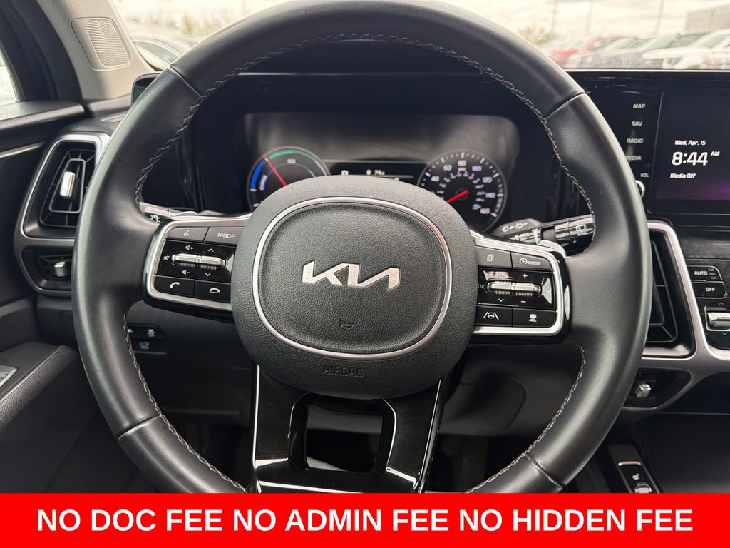 Used 2023 Kia Sorento EX AWD/4WD image 16