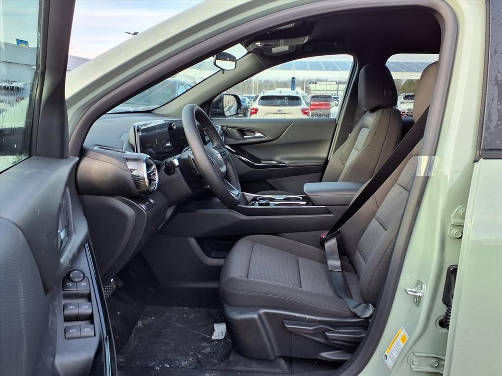 New 2026 Chevrolet Equinox LT w/ LPO, Floor Liner Package image 13