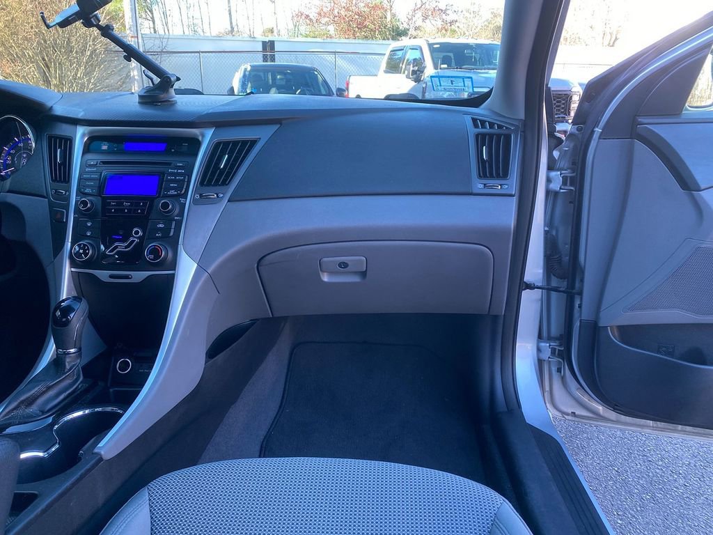 Used 2013 Hyundai Sonata GLS w/ Popular Equipment Pkg FWD image 27