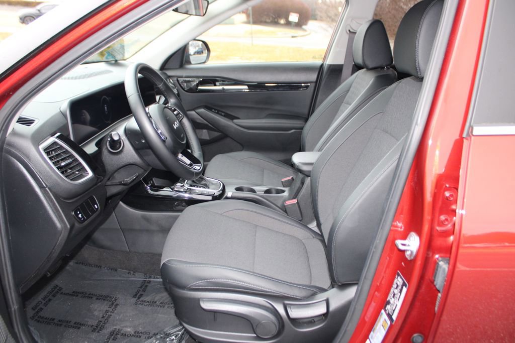 Used 2024 Kia Seltos X-Line image 12