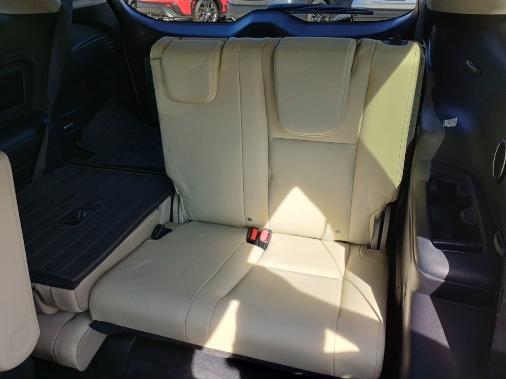 Certified 2023 Subaru Ascent Limited w/ Technology Package image 18