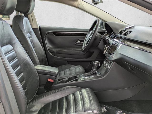 Used 2013 Volkswagen CC Lux image 23