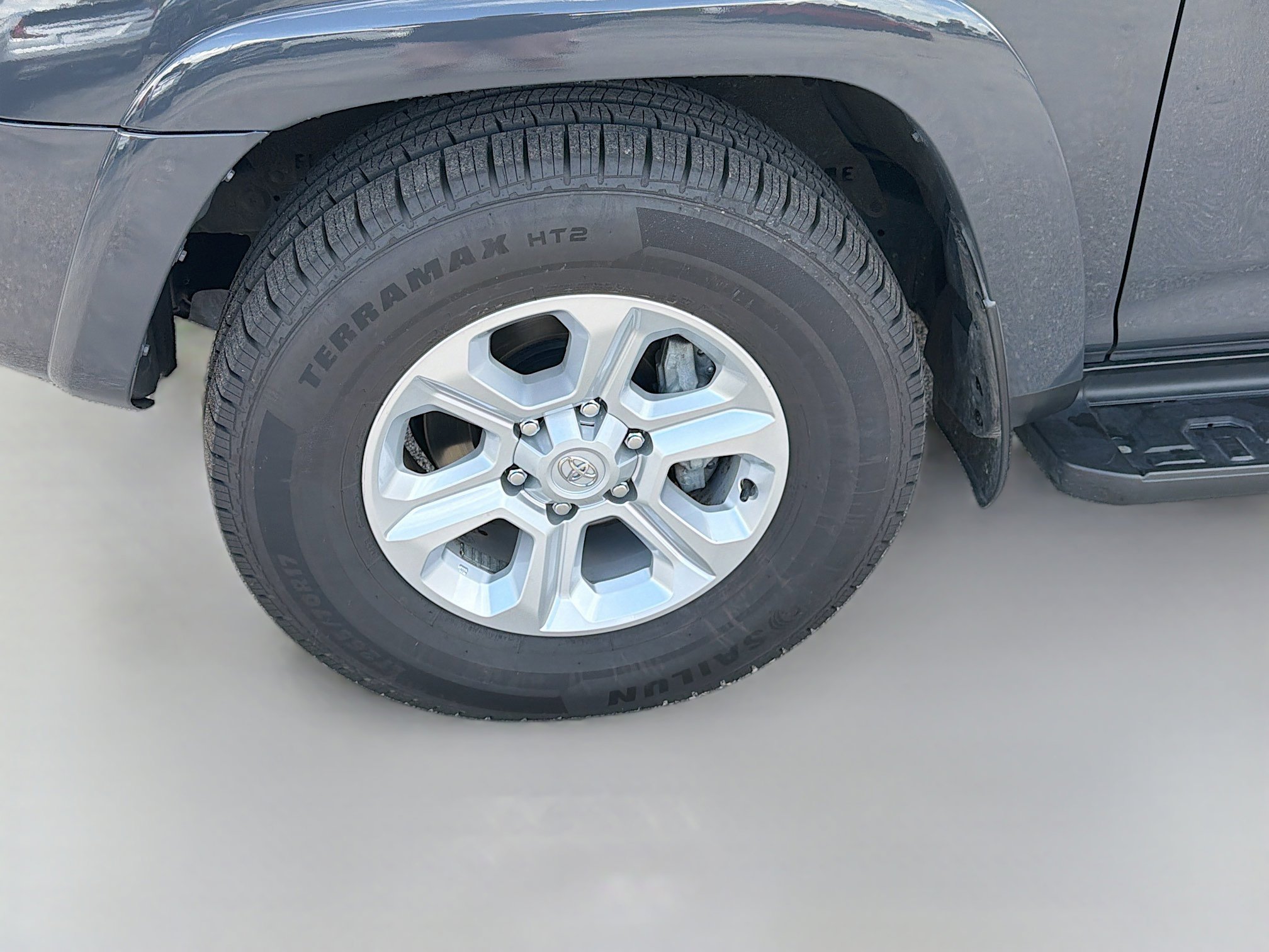 Used 2024 Toyota 4Runner SR5 image 39