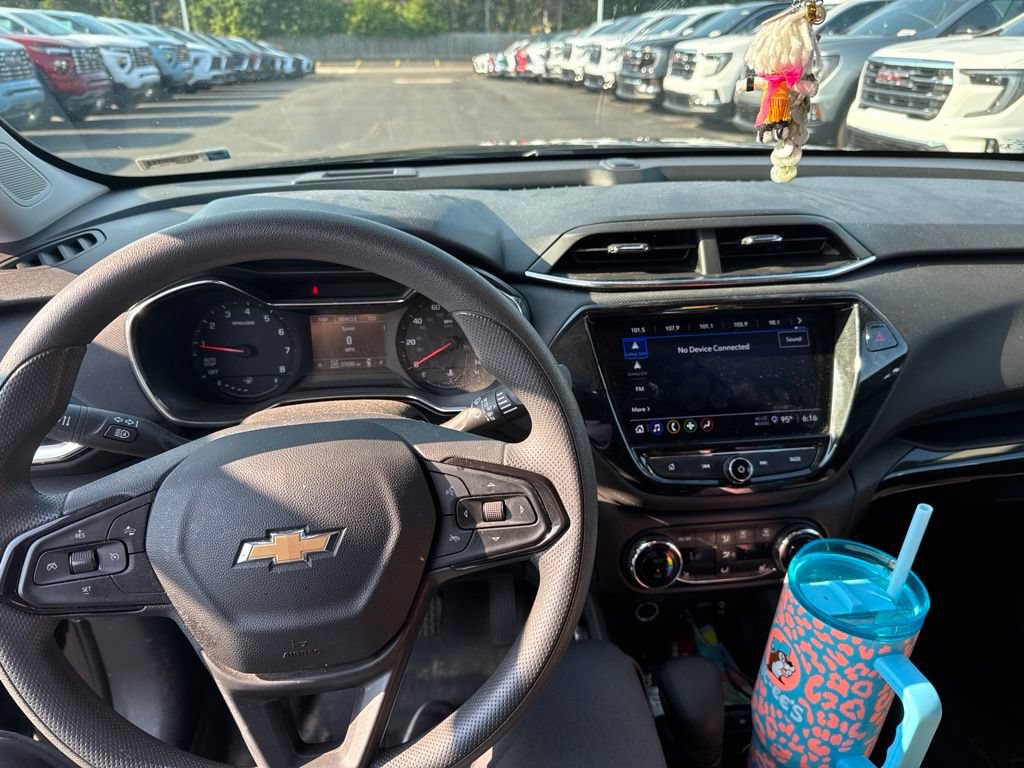 Certified 2022 Chevrolet TrailBlazer LT w/ Convenience Package AWD/4WD image 7