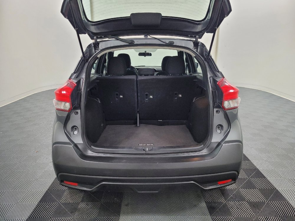 Used 2019 Nissan Kicks S FWD image 29