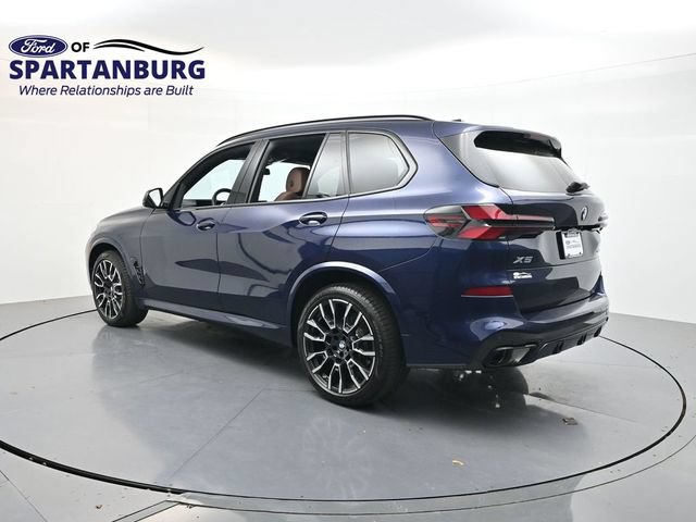 Used 2025 BMW X5 xDrive40i w/ M Sport Package AWD/4WD image 5