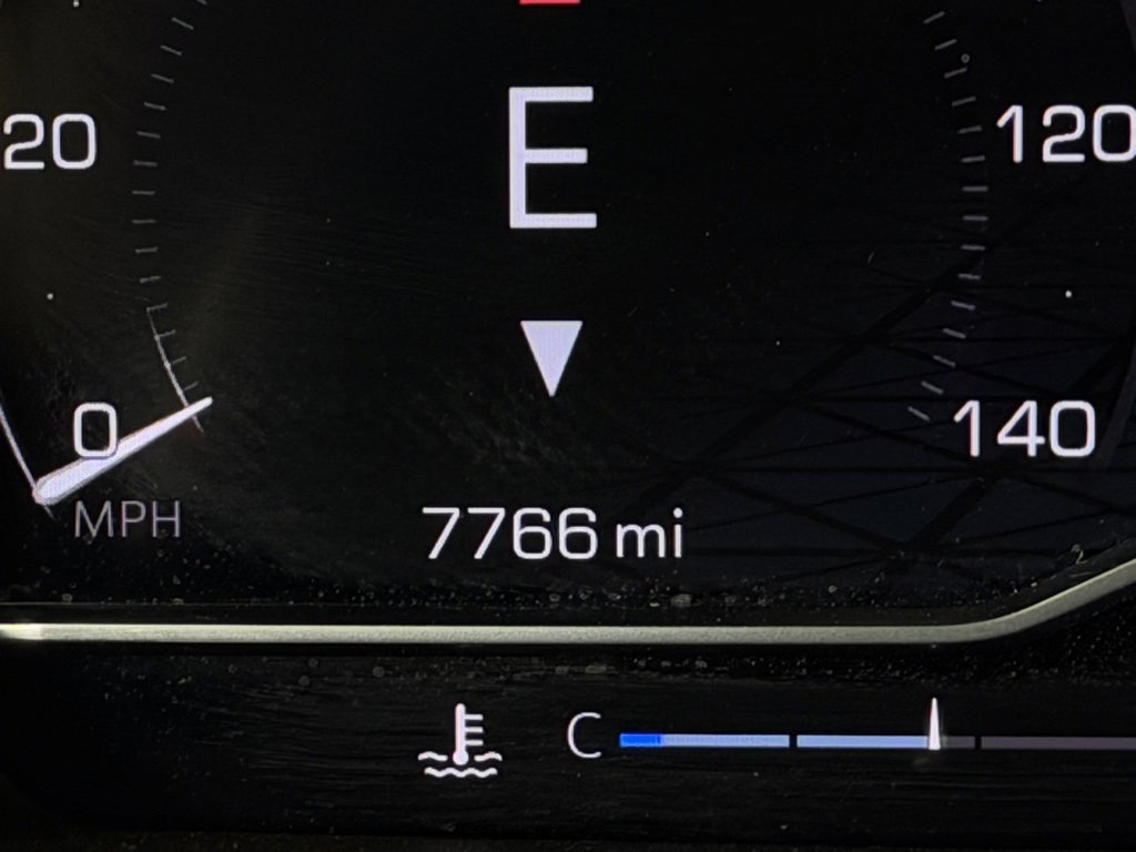 Used 2024 GMC Sierra 2500 SLT w/ SLT Premium Package image 16