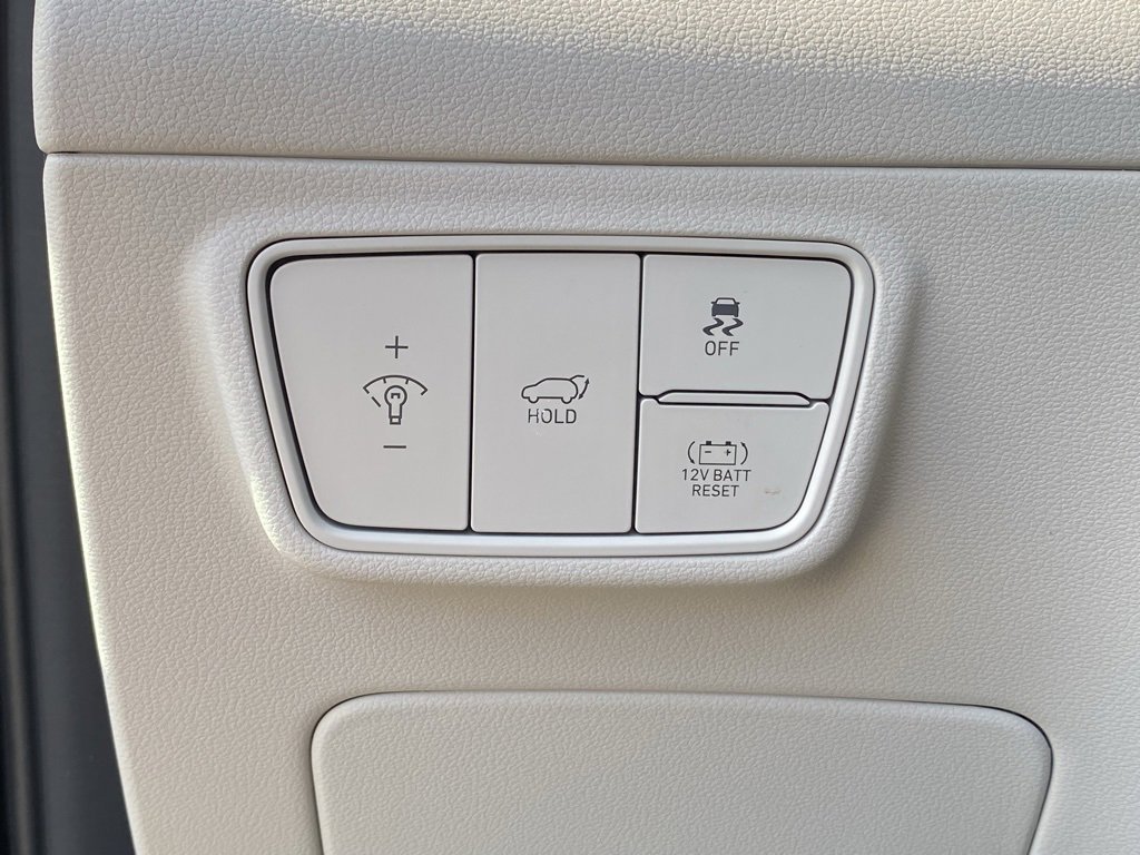 Used 2024 Hyundai Tucson Blue image 16