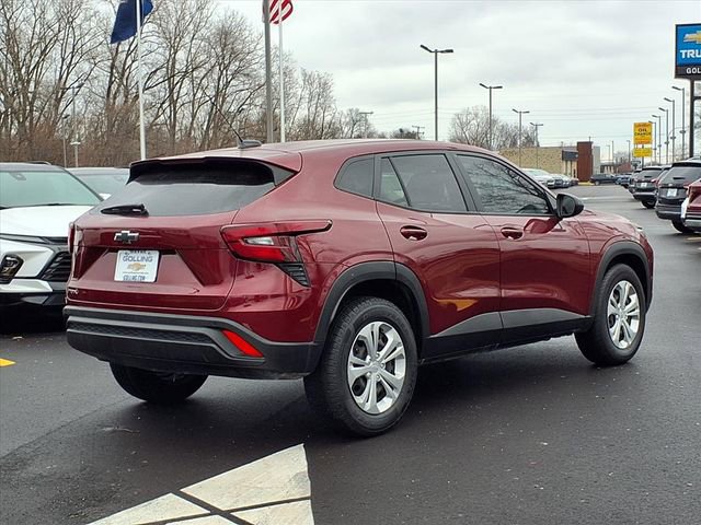 Certified 2024 Chevrolet Trax LS w/ Driver Confidence Package image 2