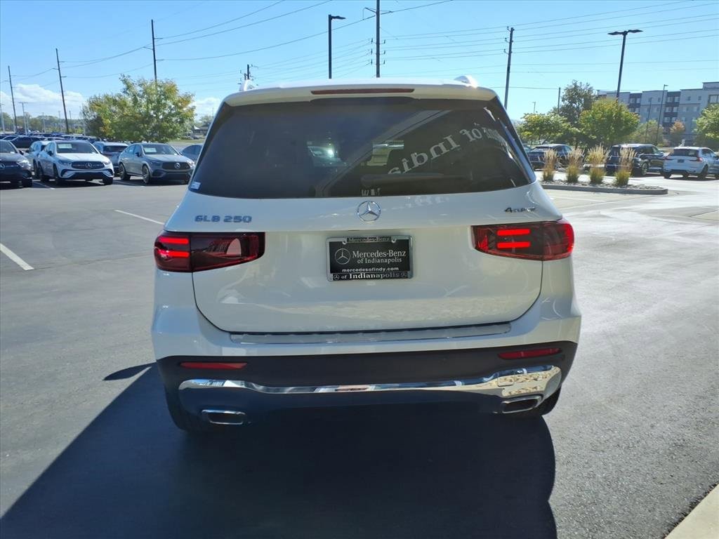 New 2025 Mercedes-Benz GLB 250 4MATIC image 5