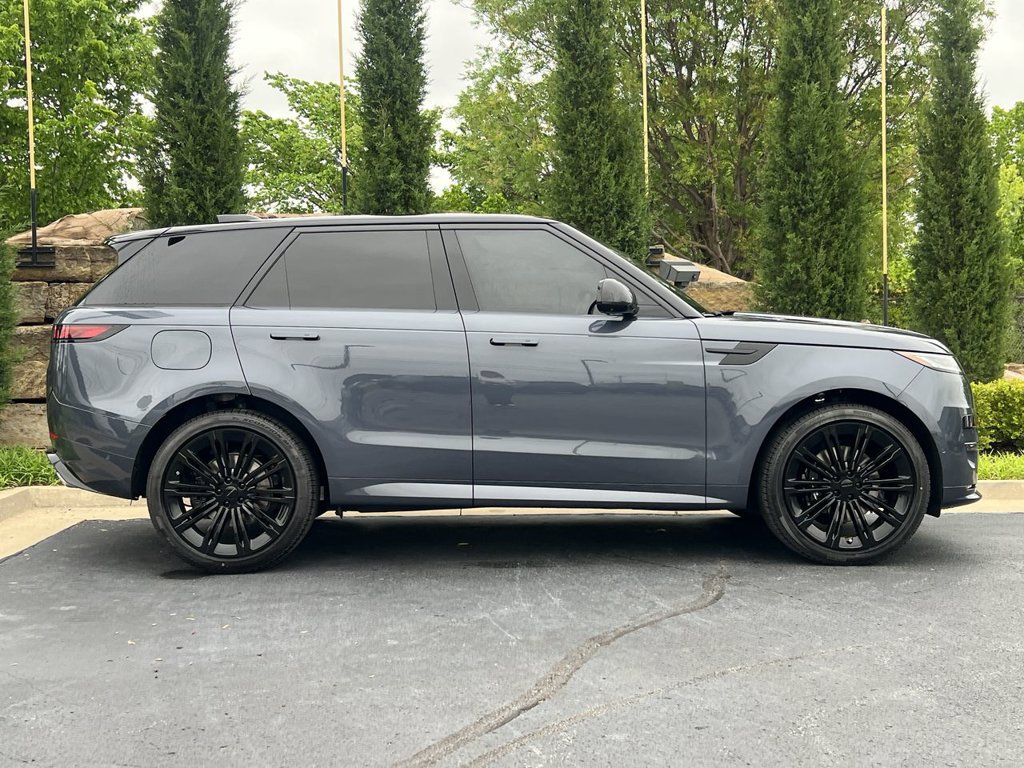 Used 2026 Land Rover Range Rover Sport Dynamic SE AWD/4WD image 6
