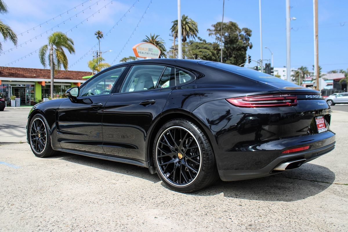 Used 2018 Porsche Panamera 4 AWD/4WD image 3