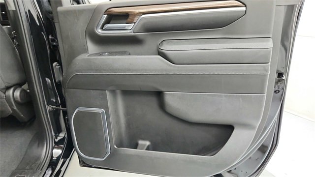 Used 2024 Chevrolet Silverado 2500 LT w/ Convenience Package image 22