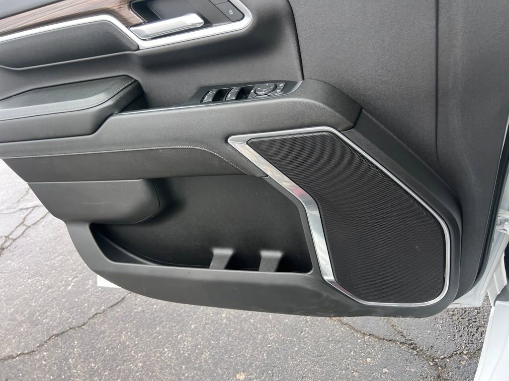 Used 2024 Chevrolet Silverado 2500 LT image 10