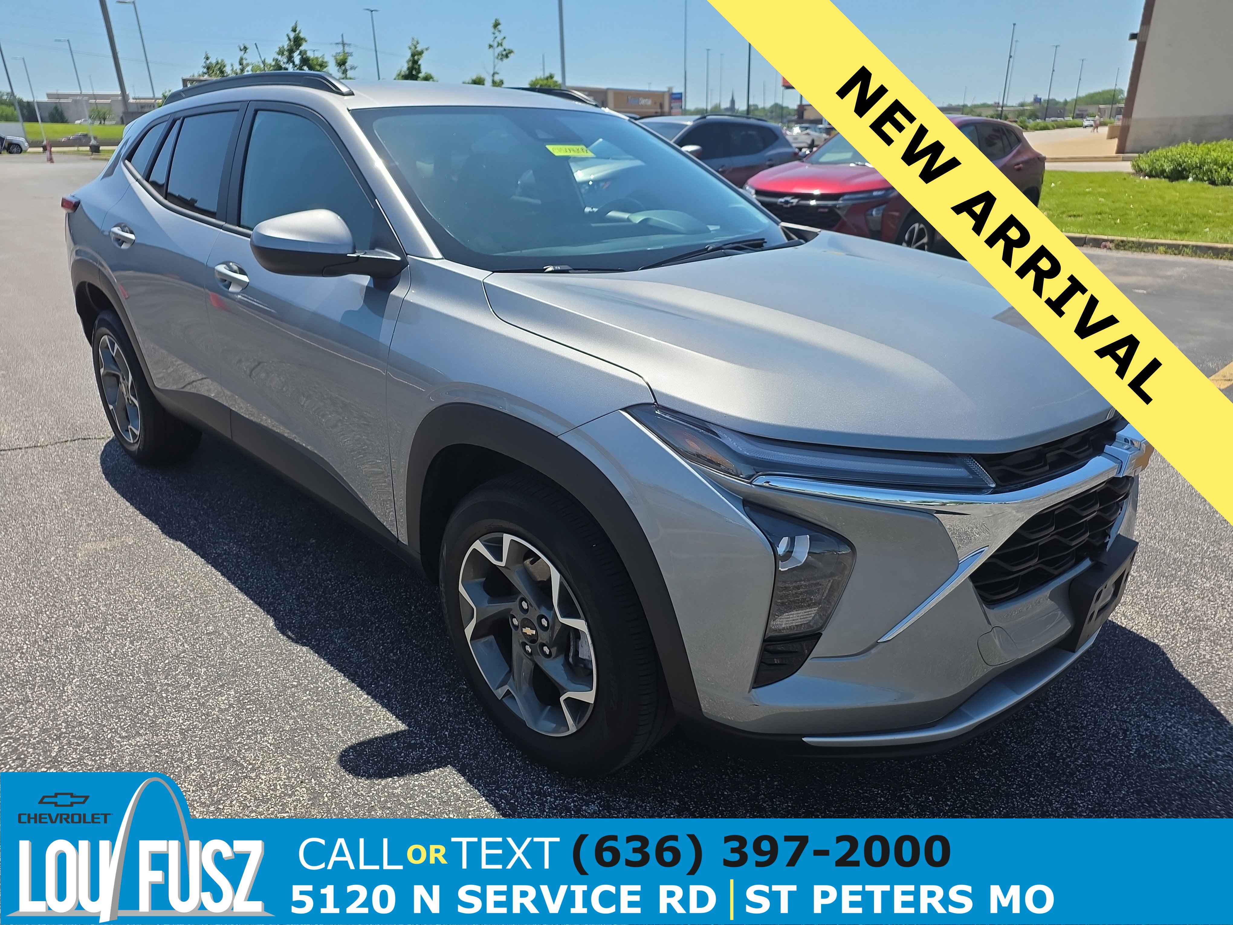 Used 2024 Chevrolet Trax LT FWD image 1