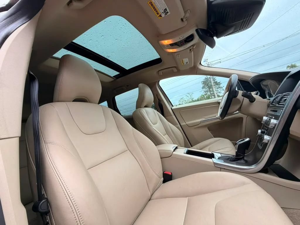 Used 2015 Volvo XC60 T5 Platinum AWD/4WD image 10