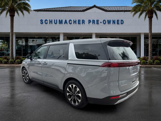 Used 2024 Kia Carnival EX FWD image 5