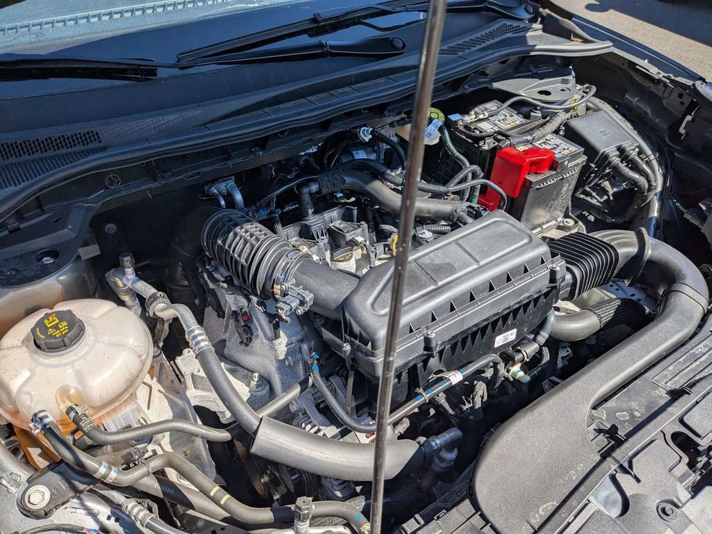 Used 2025 Ford Escape Active image 32