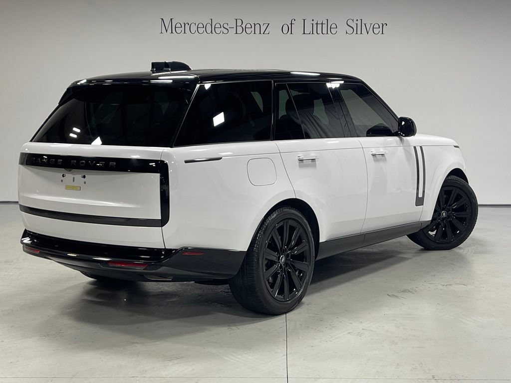 Used 2025 Land Rover Range Rover SE AWD/4WD image 6