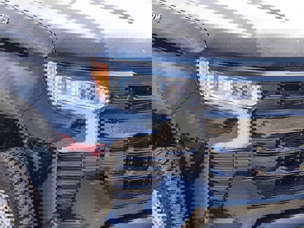 Used 2023 Chevrolet Silverado 1500 RST w/ LPO, Liner Protection Package image 4