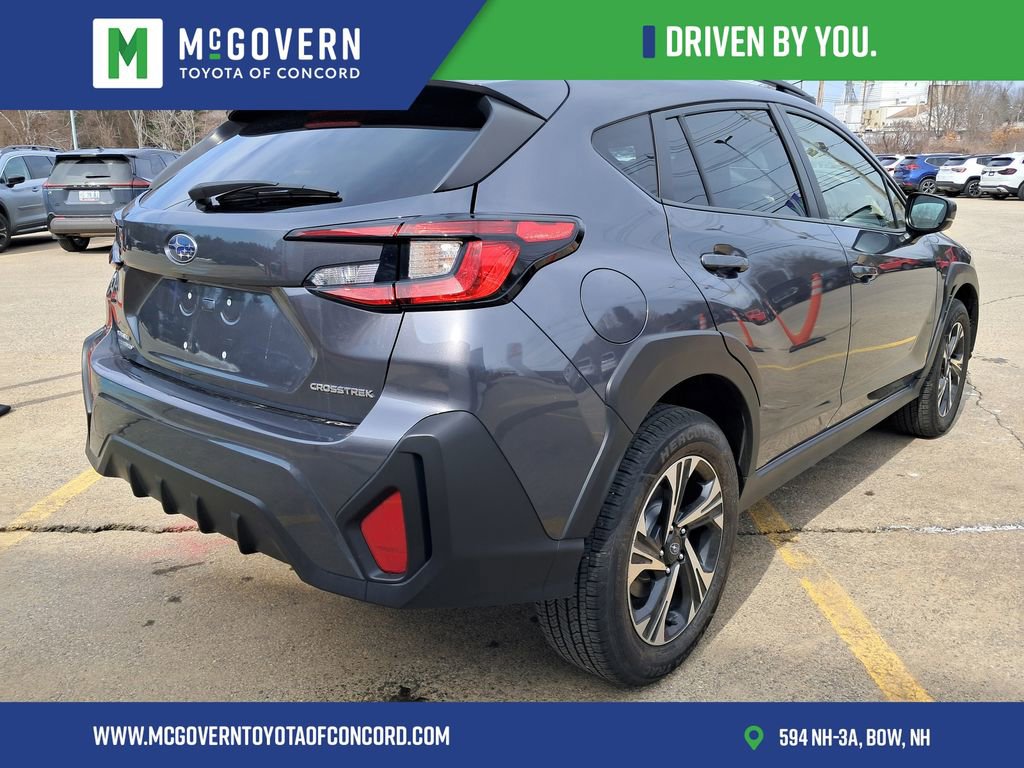 Used 2024 Subaru Crosstrek 2.0i Premium image 3