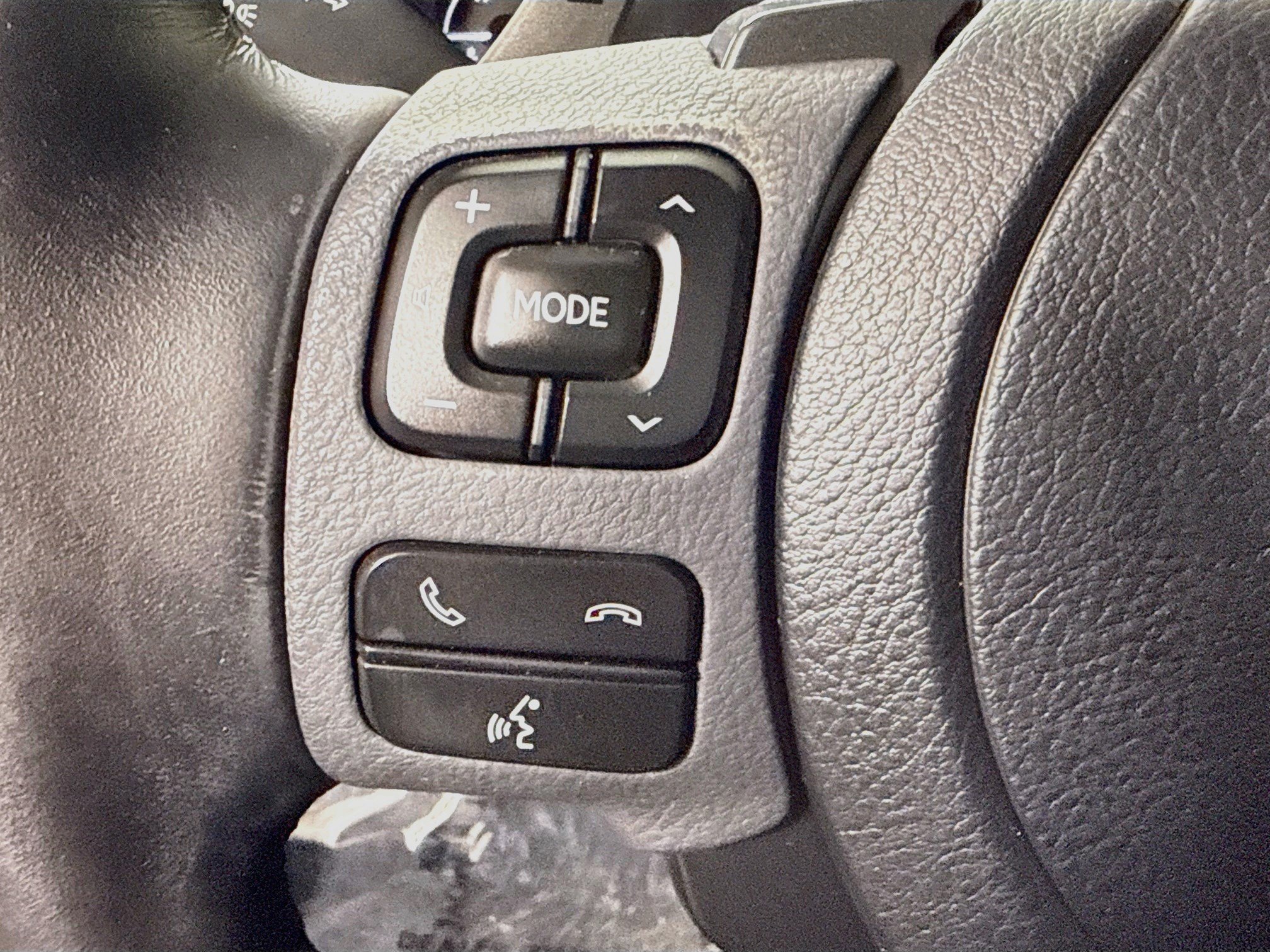 Used 2023 Lexus IS 300 w/ Comfort Package RWD image 14