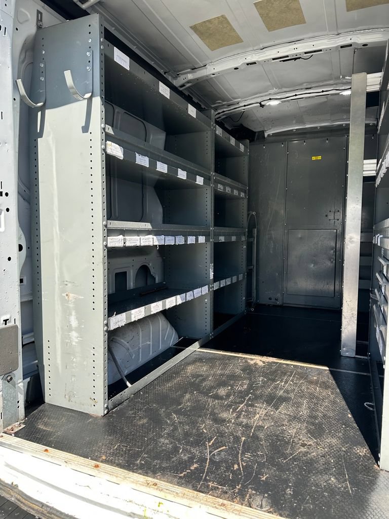 Used 2023 Ford E-Transit Medium Roof RWD image 21