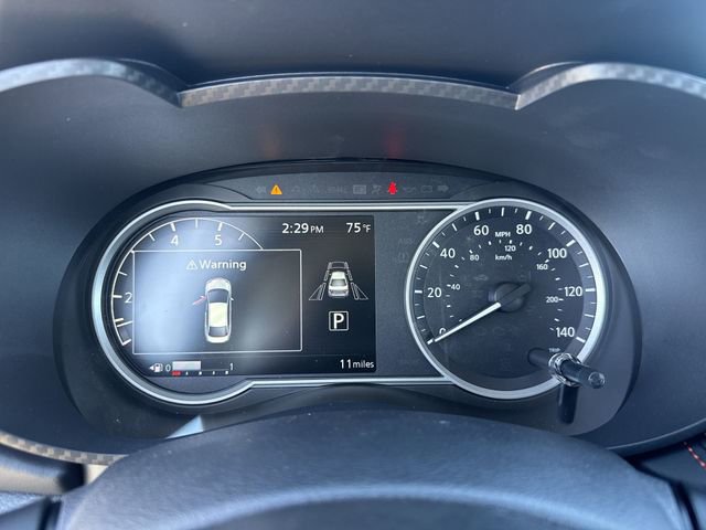 Used 2025 Nissan Versa SR w/ Trunk Package FWD image 18