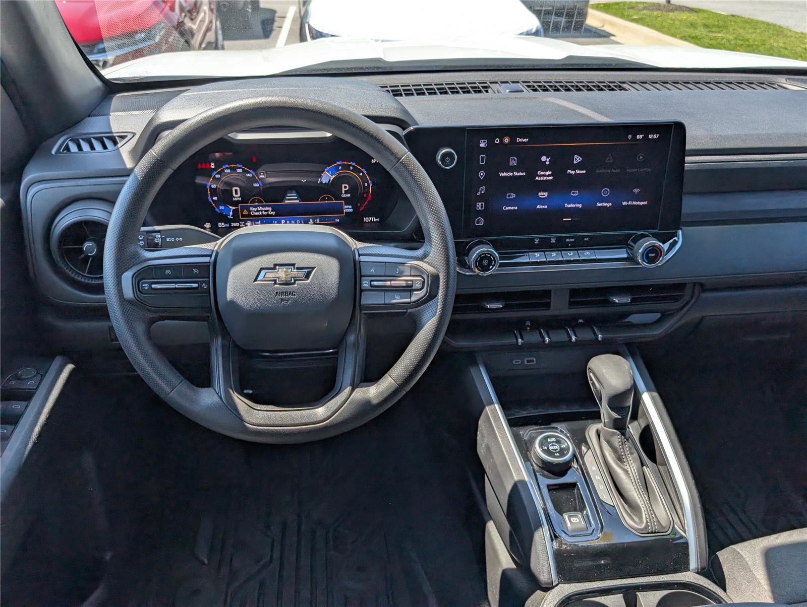 Used 2024 Chevrolet Colorado Trail Boss w/ Technology Package image 16