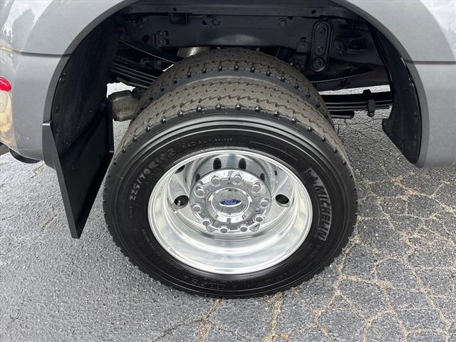 Used 2023 Ford F450 Platinum w/ Camper Package AWD/4WD image 12