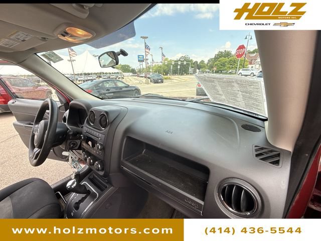Used 2015 Jeep Patriot Sport w/ Power Value Group AWD/4WD image 26