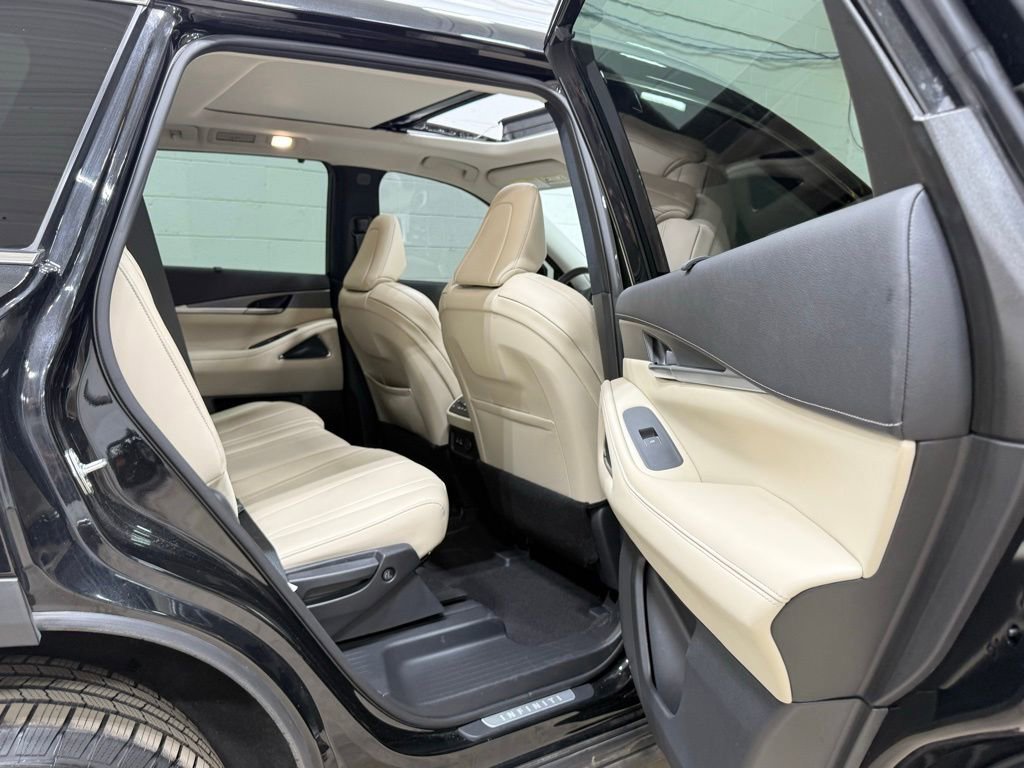 Used 2023 INFINITI QX60 Luxe w/ Performance Audio Package image 46