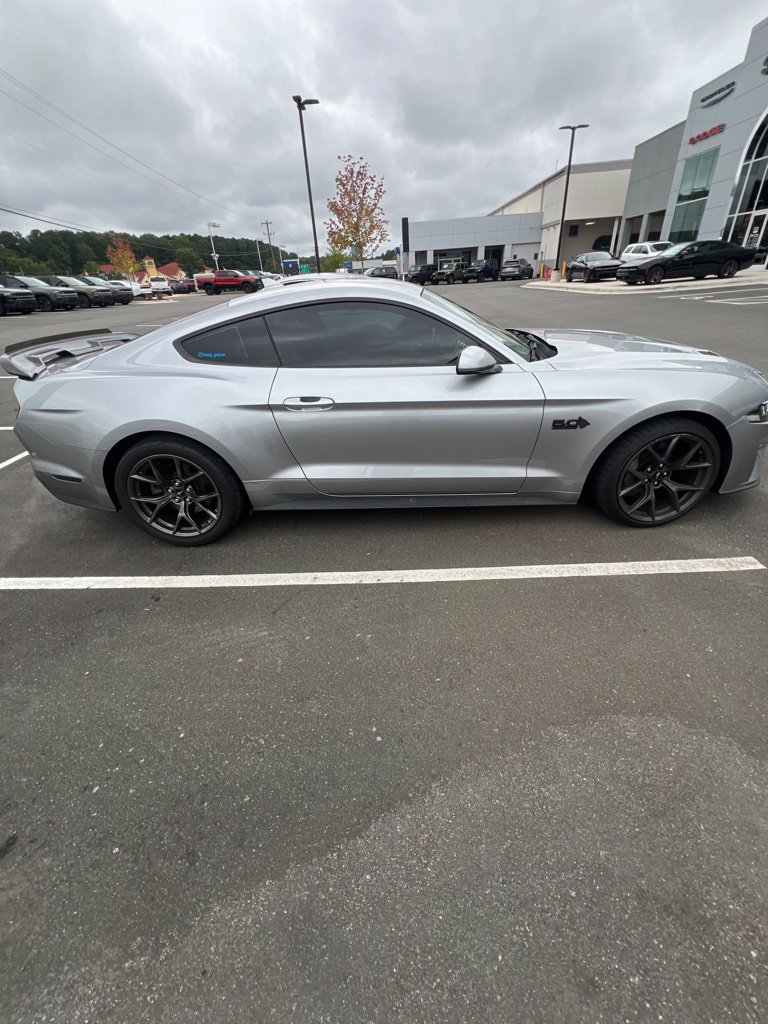 Used 2022 Ford Mustang GT Premium RWD image 4