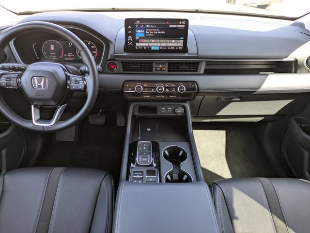 Used 2025 Honda Pilot EX-L image 16
