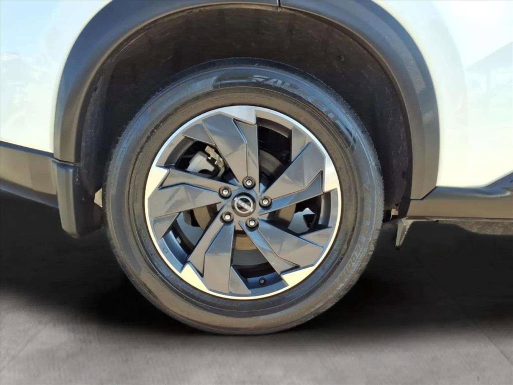 Used 2024 Nissan Rogue SV image 20