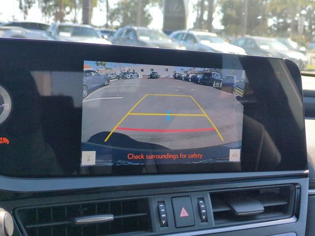 Used 2025 Lexus ES 300h w/ Premium Package image 23