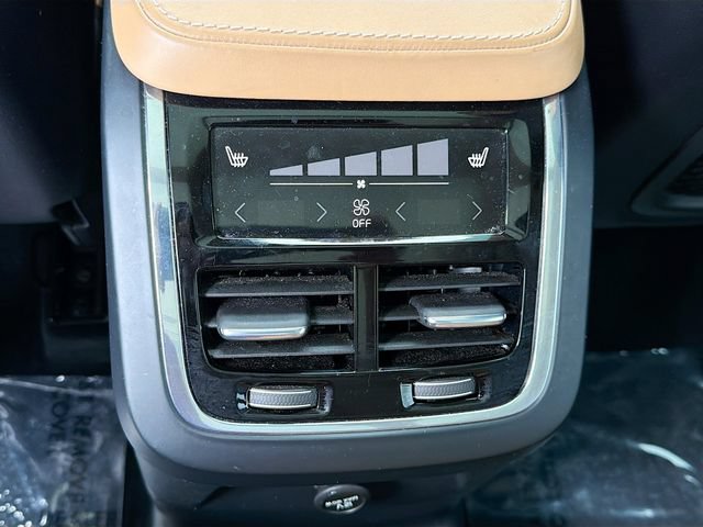 Used 2016 Volvo XC90 T8 Inscription w/ Protection Package Plus AWD/4WD image 21
