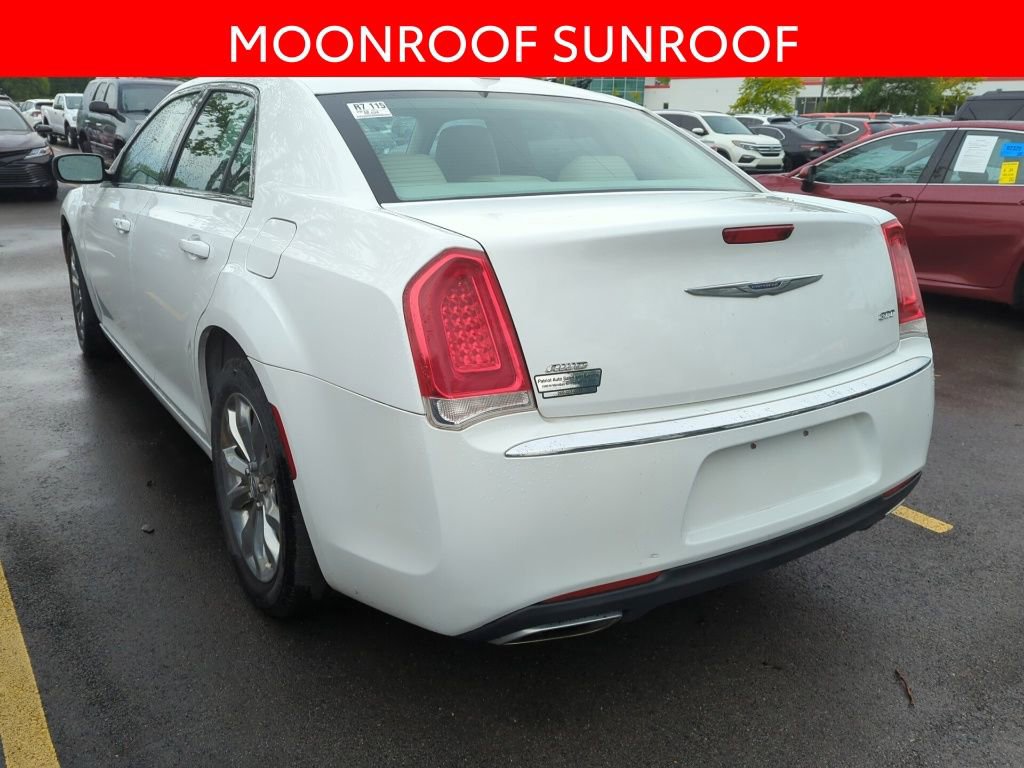 Used 2015 Chrysler 300 Limited AWD/4WD image 4