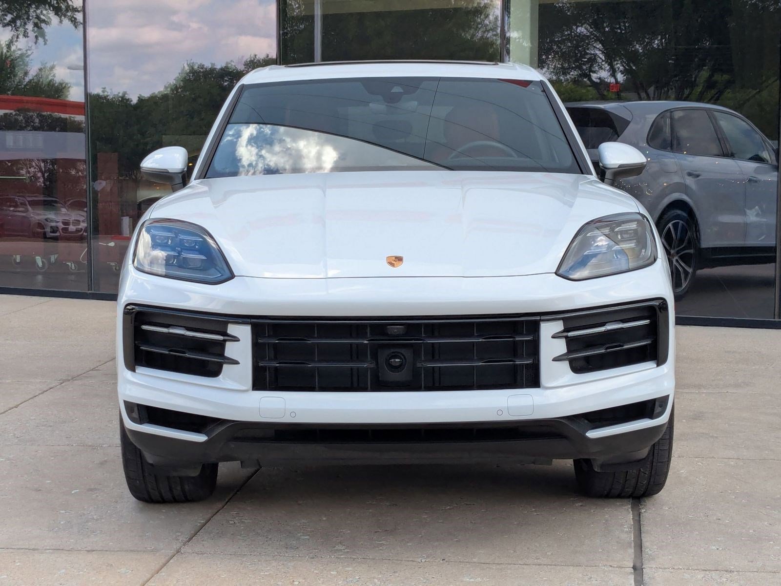 Certified 2025 Porsche Cayenne E-Hybrid image 6
