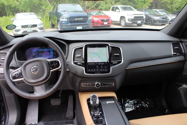 Certified 2025 Volvo XC90 T8 Ultra w/ Protection Package Premier AWD/4WD image 27
