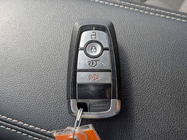 Certified 2022 Ford Escape SE w/ SE Sport Appearance Package FWD image 32