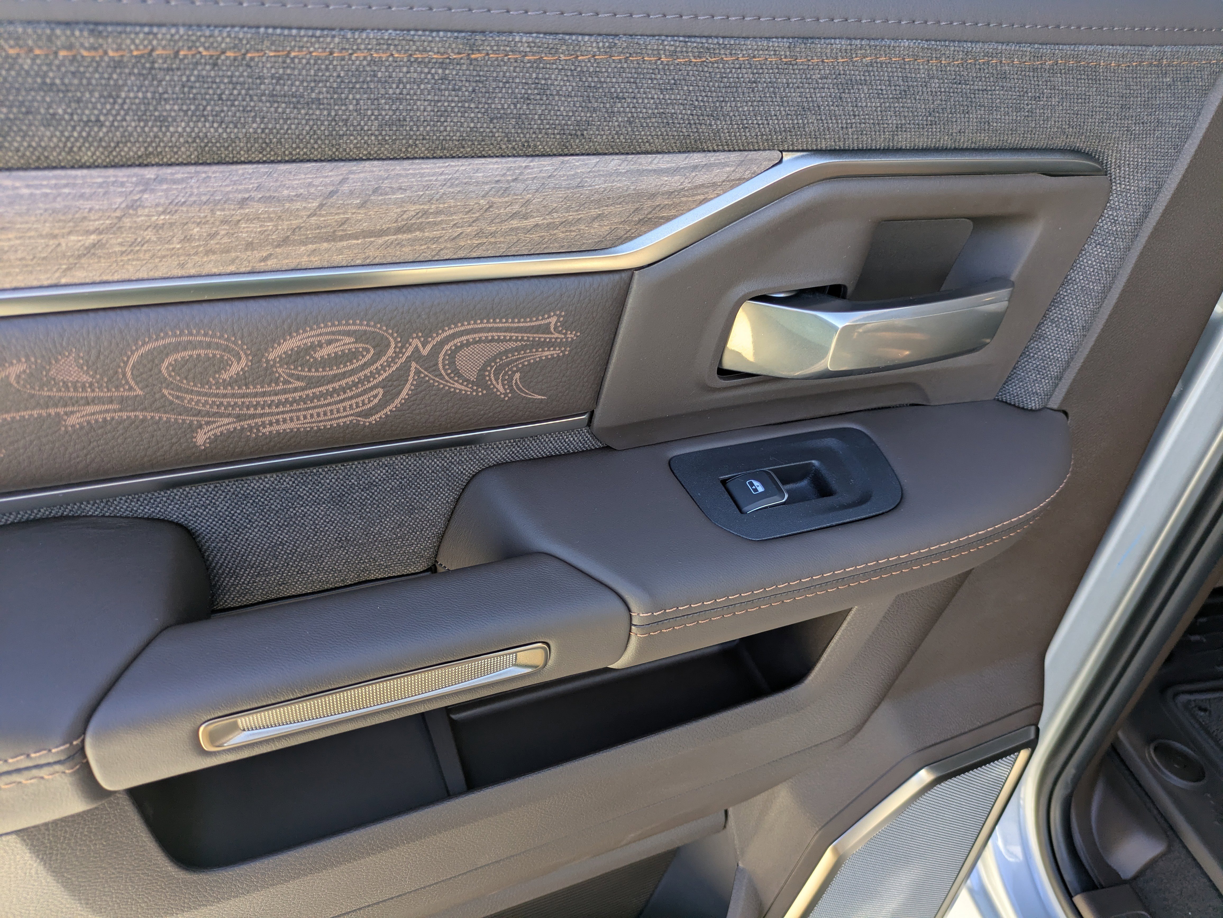 New 2026 RAM 2500 Limited image 13