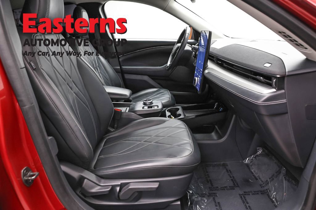 Used 2021 Ford Mustang Mach-E Select RWD image 22