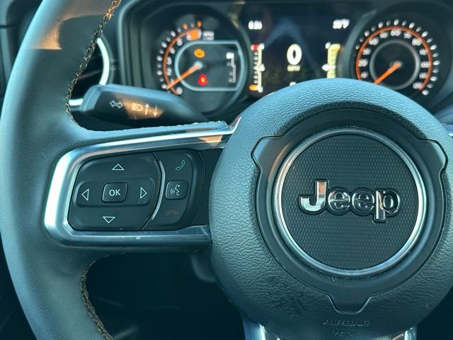 Used 2024 Jeep Wrangler Sahara image 20