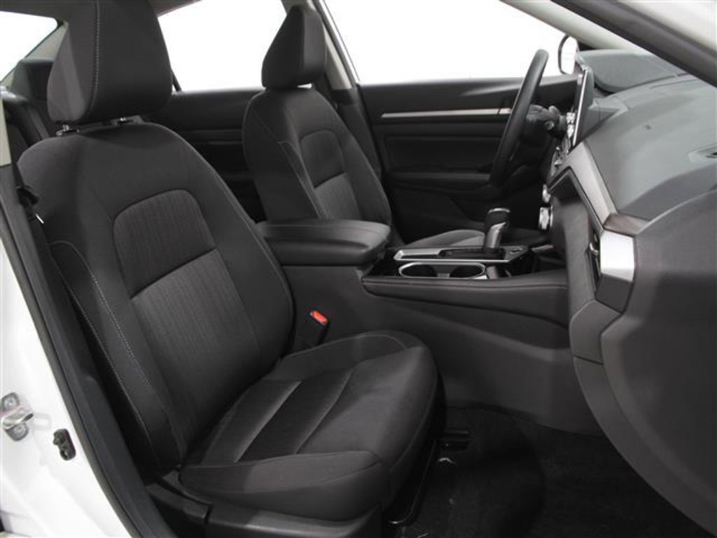 Used 2023 Nissan Altima 2.5 SV image 15