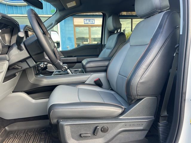 Used 2025 Ford F150 Lariat w/ Equipment Group 501A Mid image 11