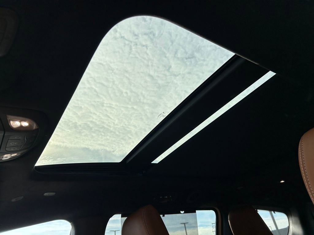 New 2026 Chrysler Pacifica Pinnacle image 24