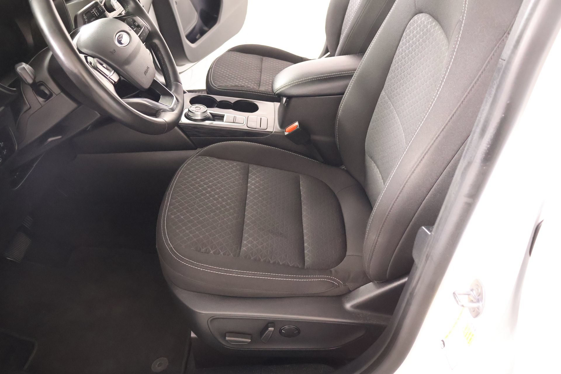 Used 2024 Ford Escape Active w/ Cold Weather Package FWD image 11