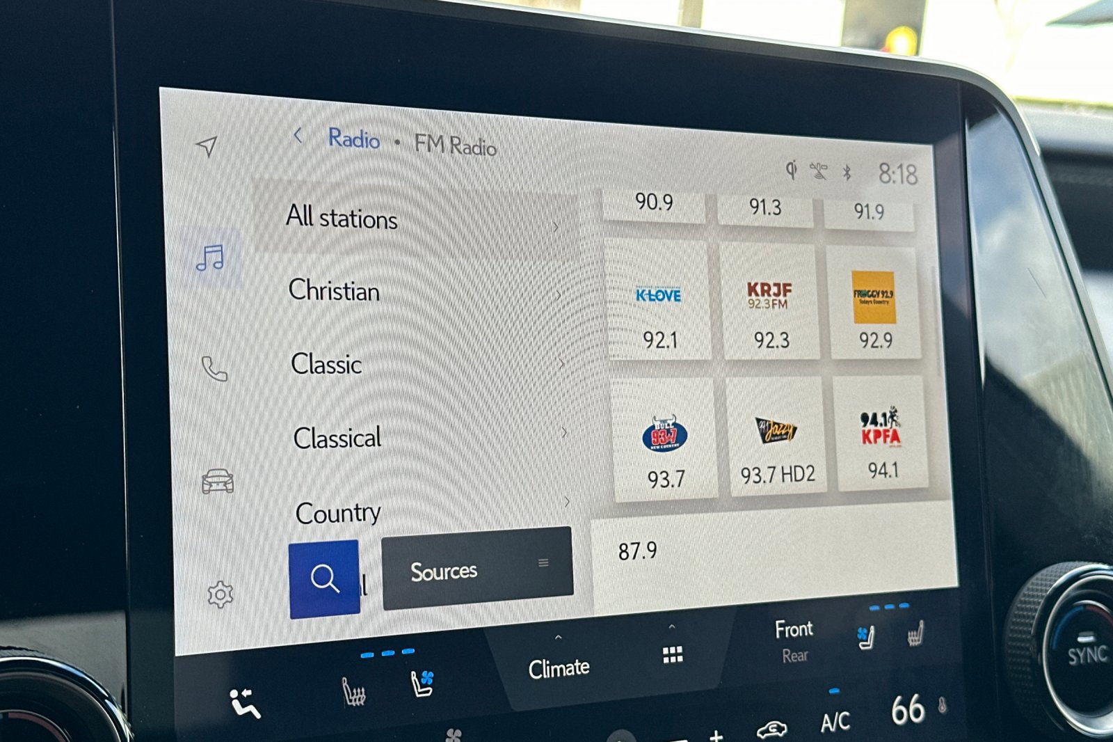 Used 2023 Lexus RX 500h F Sport w/ Cold Area Package image 18